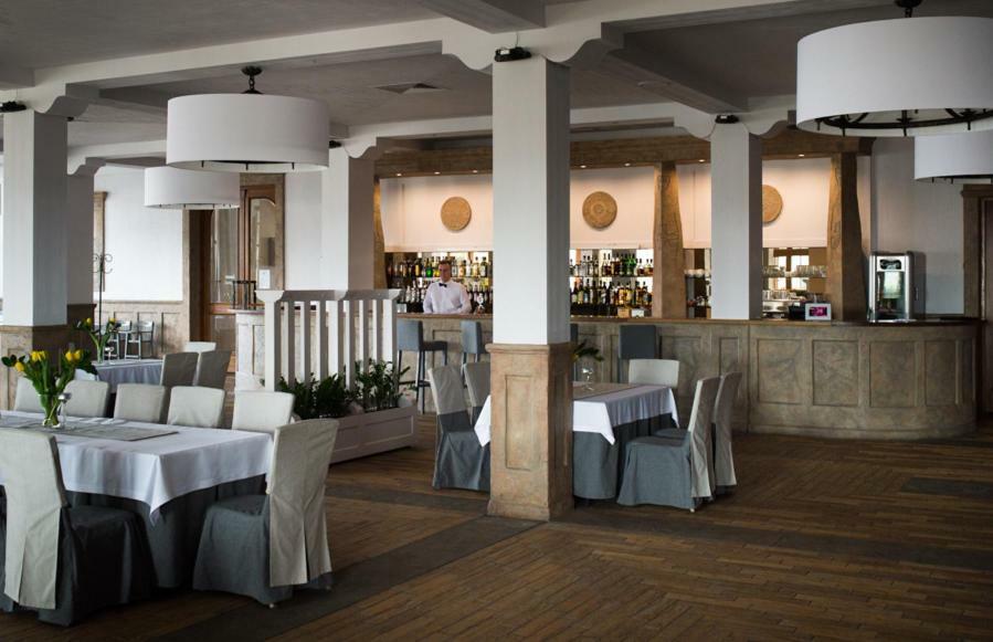 Hotel Ros Pisz Eksteriør bilde